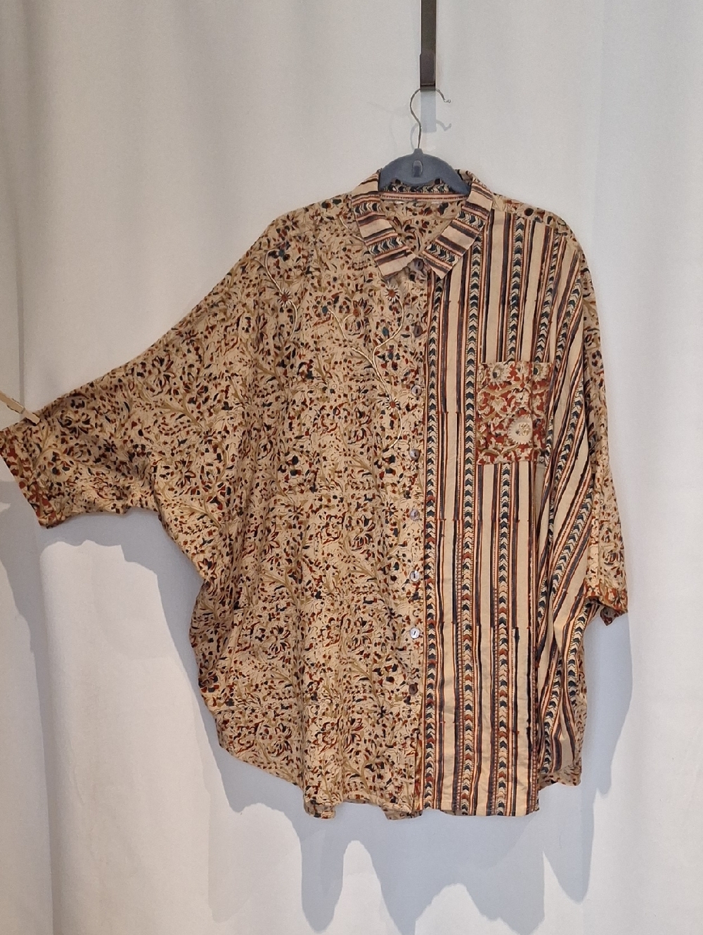 Mixed-Print Button-Up Dolman Sleeve Shirt in Beige and Rust
